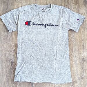 🏷️LAST CHANCE SALE $5 ITEM🏷️ Champion Men's T-Shirt  Small